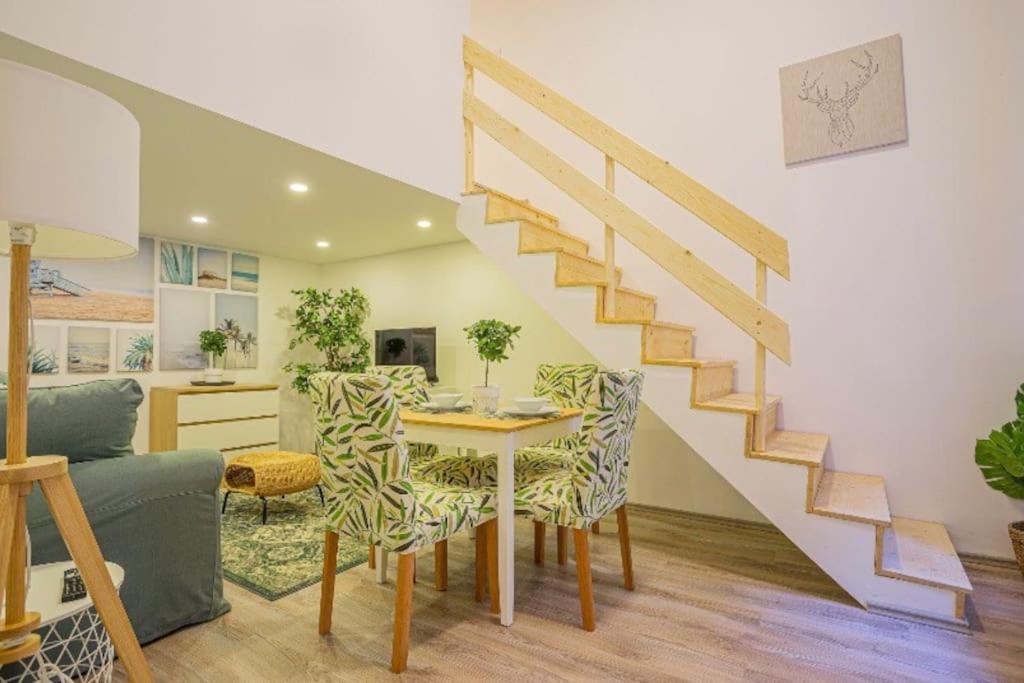 Cosy Flat In Akacfa Str., Aya Lejlighed Budapest Eksteriør billede